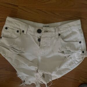 One teaspoon bandit low waist white denim shorts Size 24
